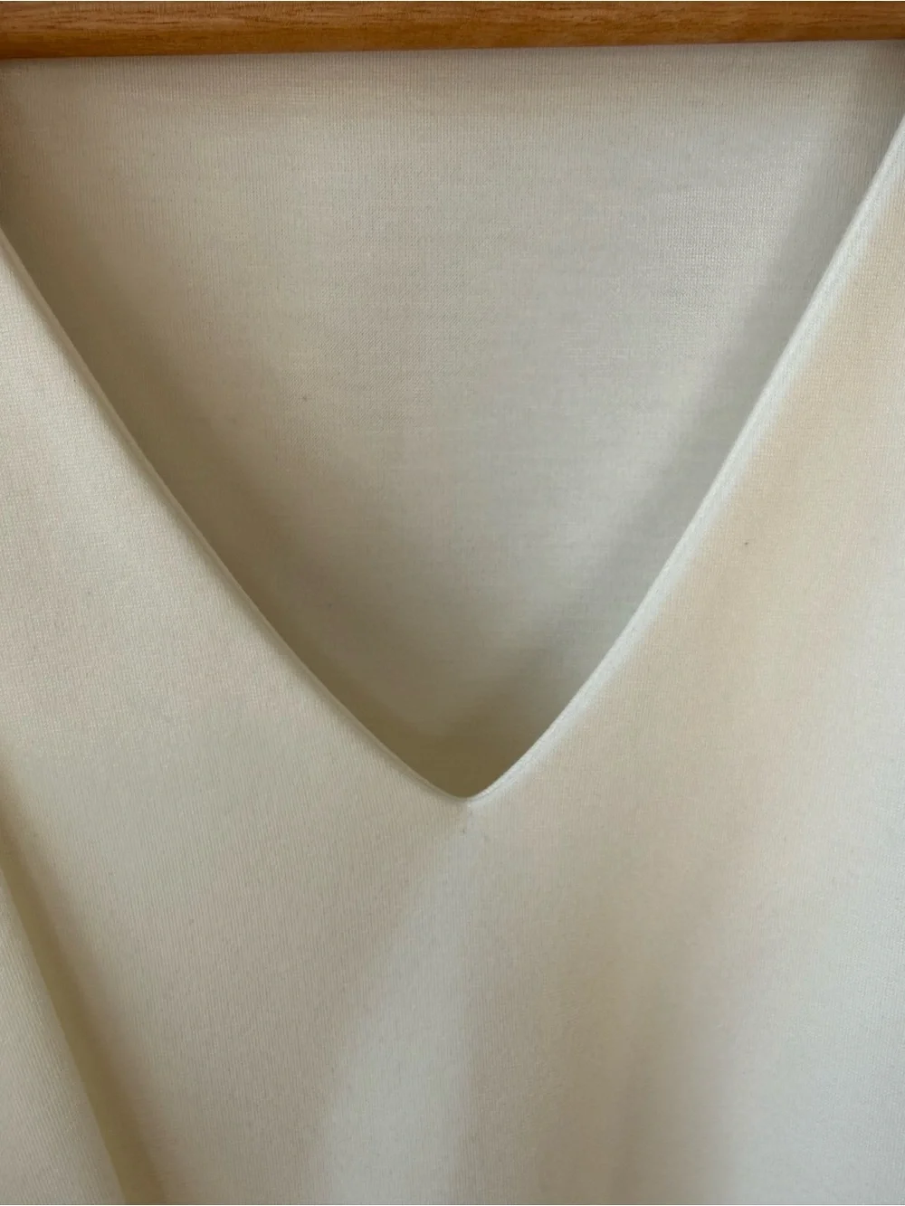 Glamour sleeveless neck